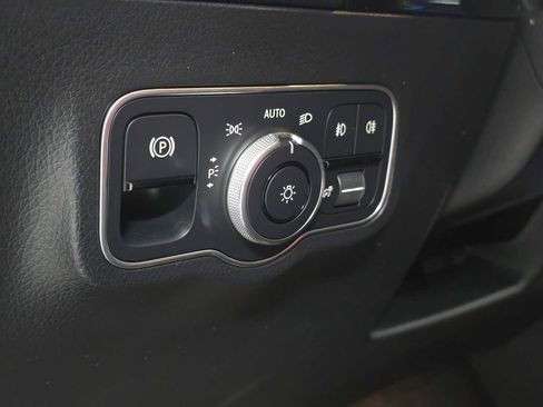Certified 2025 Mercedes-Benz GLA 250 4MATIC image 25