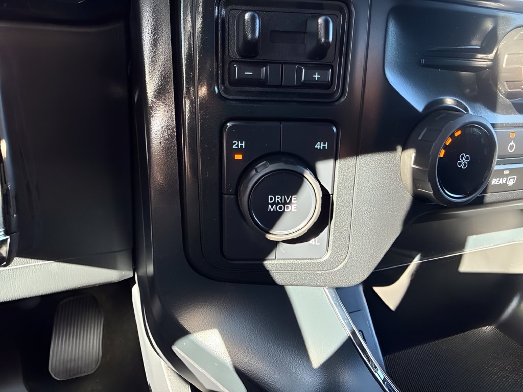 Used 2024 Ford F150 STX AWD/4WD image 19