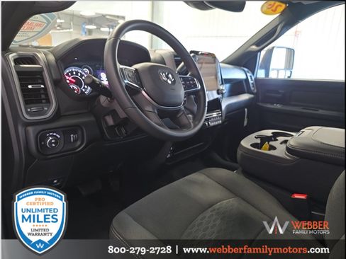New 2026 RAM 2500 Tradesman AWD/4WD image 10