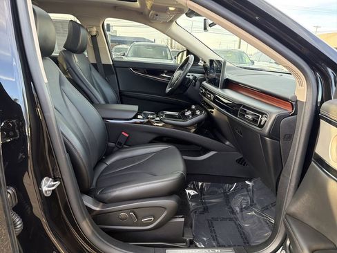 Certified 2023 Lincoln Nautilus Reserve w/ Equipment Group 202A image 15