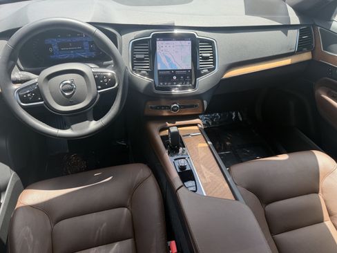 Certified 2023 Volvo XC90 B5 Plus w/ Protection Package Premier AWD/4WD image 12