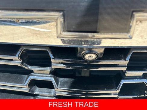 Used 2022 Chevrolet Tahoe Z71 w/ Z71 Off-Road Package AWD/4WD image 3