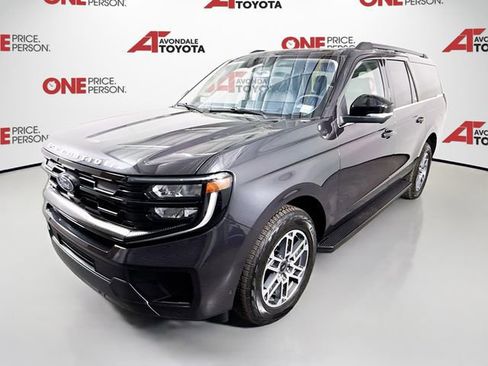 Used 2025 Ford Expedition Max Active image 3