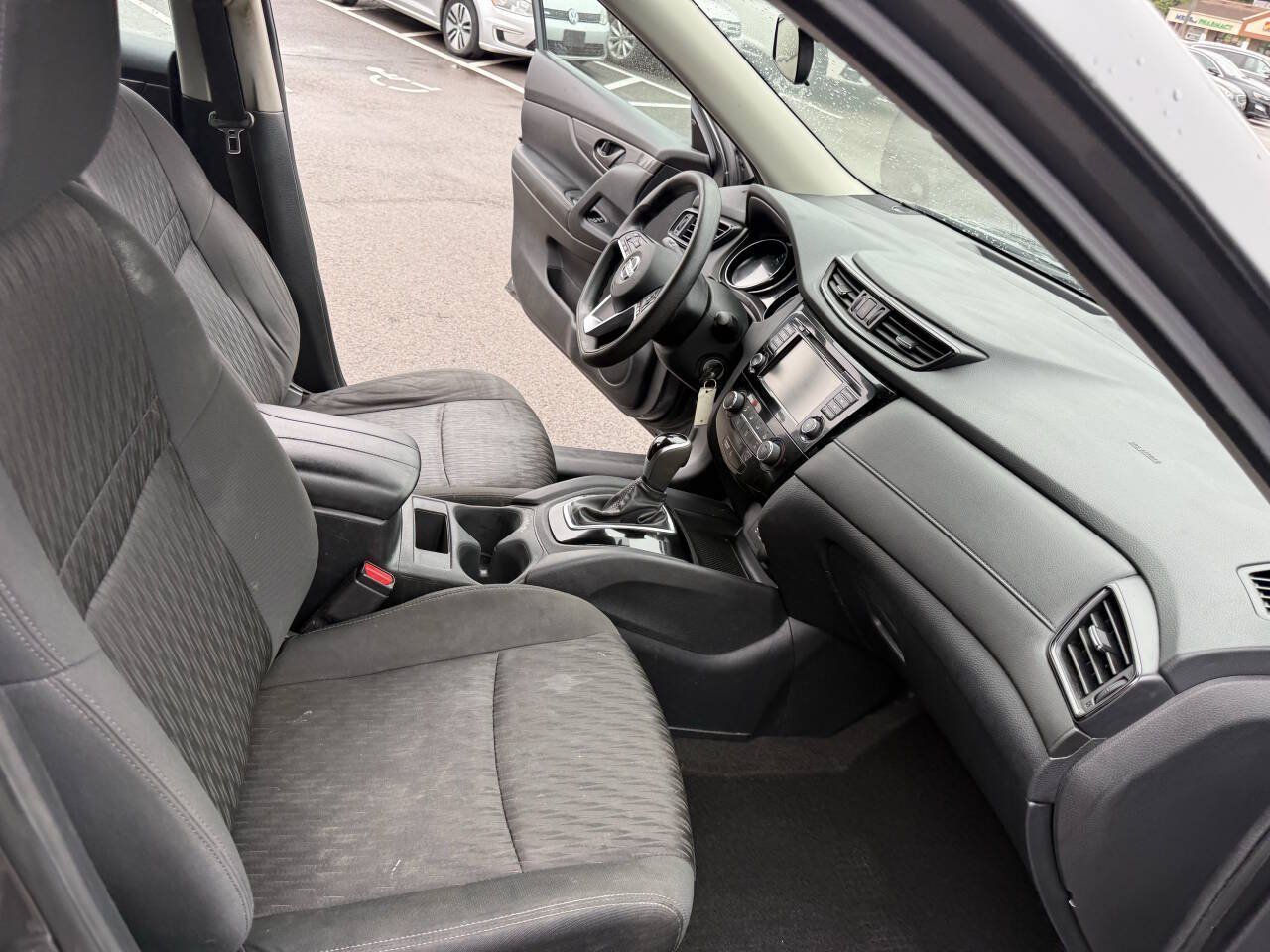 Used 2020 Nissan Rogue S AWD/4WD image 21