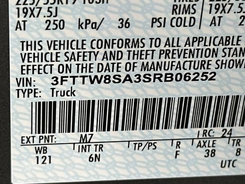 Used 2025 Ford Maverick Lariat AWD/4WD image 32