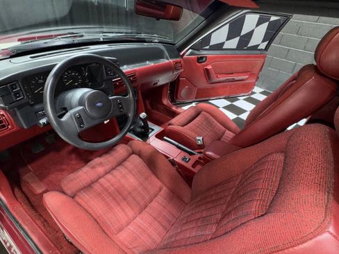 Used 1989 Ford Mustang GT image 2