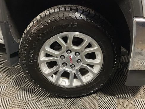 Used 2017 GMC Sierra 1500 SLE w/ SLE Value Package AWD/4WD image 36