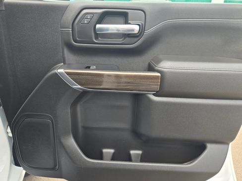 Used 2023 Chevrolet Silverado 3500 LT image 14