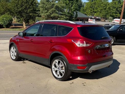 Used 2015 Ford Escape Titanium w/ Equipment Group 301A FWD image 2