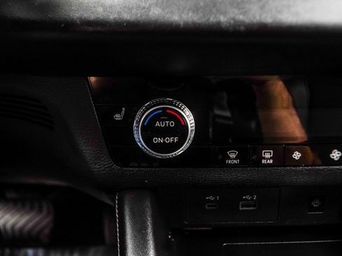 Used 2024 Mitsubishi Outlander SE image 21