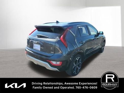Used 2024 Kia Niro EX Touring FWD image 4