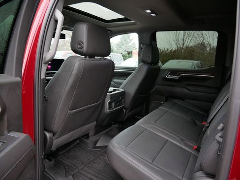 Used 2022 GMC Sierra 1500 SLT w/ SLT Premium Plus Package image 8