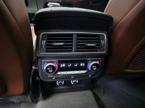 Used 2018 Audi Q7 3.0T Prestige AWD/4WD image 30