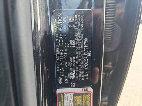 Used 2020 Kia Soul LX FWD image 36