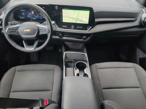 Certified 2025 Chevrolet Equinox LT FWD image 30