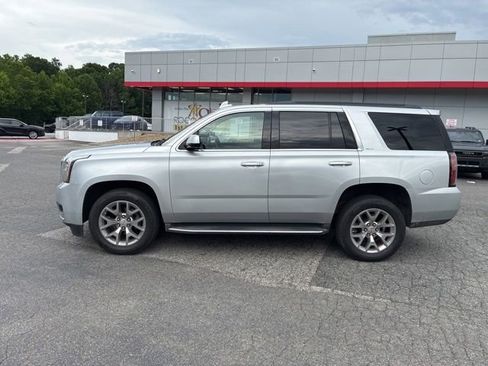 Used 2017 GMC Yukon SLT w/ Open Road Package RWD image 4