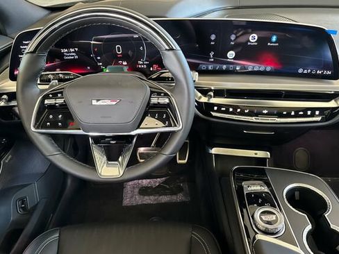 New 2026 Cadillac Lyriq V image 14