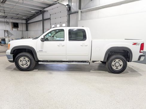 Used 2009 GMC Sierra 2500 SLT w/ SLT Convenience Package image 6