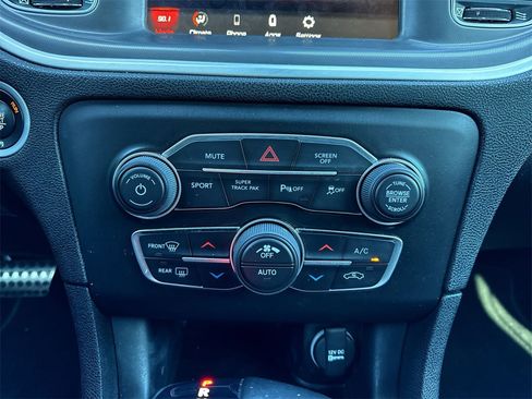Used 2022 Dodge Charger R/T image 18