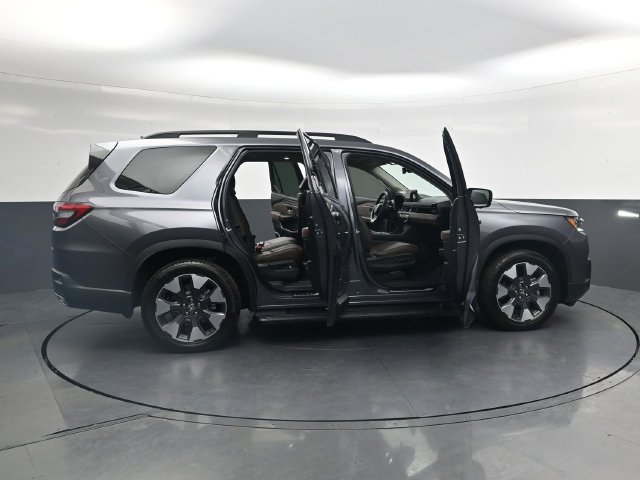Used 2026 Honda Pilot Elite image 44