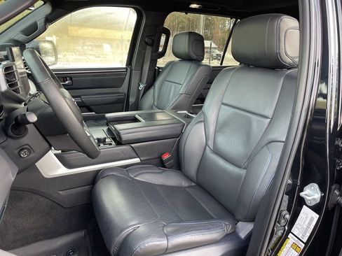 Used 2024 Toyota Sequoia Platinum image 21