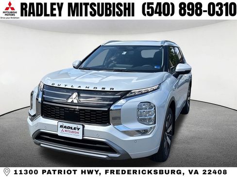 New 2026 Mitsubishi Outlander SEL image 1