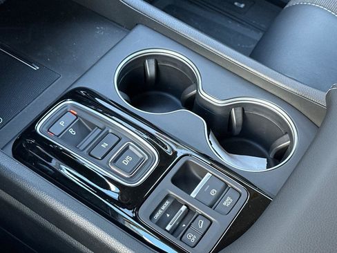 New 2025 Honda Pilot Touring image 20