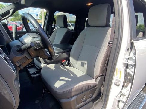 Used 2024 RAM 2500 Big Horn AWD/4WD image 15