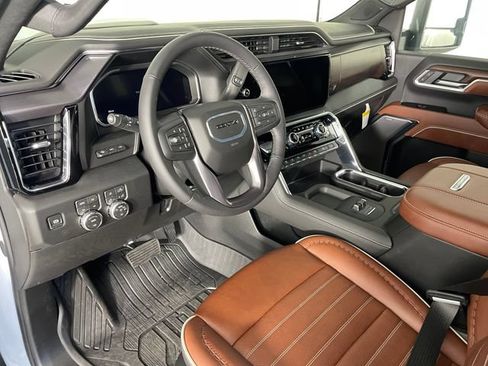 New 2026 GMC Sierra 2500 Denali Ultimate AWD/4WD image 3