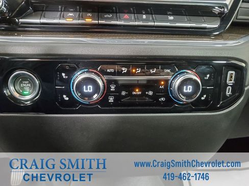 Used 2024 GMC Sierra 1500 Elevation image 25