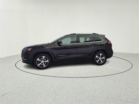 Used 2019 Jeep Cherokee Limited w/ Technology Group image 4