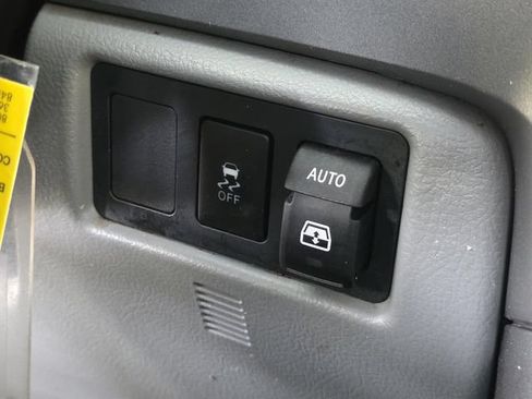 Used 2016 Toyota Sequoia Limited w/ Safety & Convenience Package RWD image 31