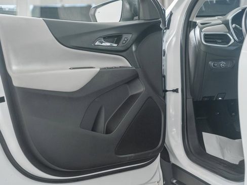 Used 2024 Chevrolet Equinox LS w/ Driver Confidence II Package image 35