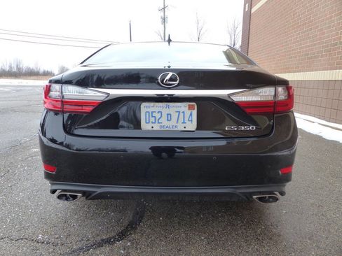 Used 2017 Lexus ES 350 w/ Luxury Package image 8