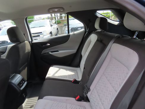 Used 2023 Chevrolet Equinox LS FWD image 29