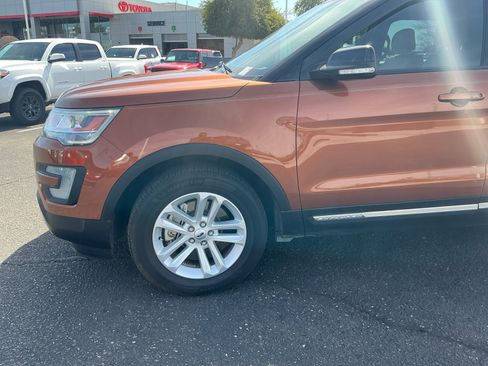 Used 2017 Ford Explorer XLT w/ Equipment Group 202A image 26