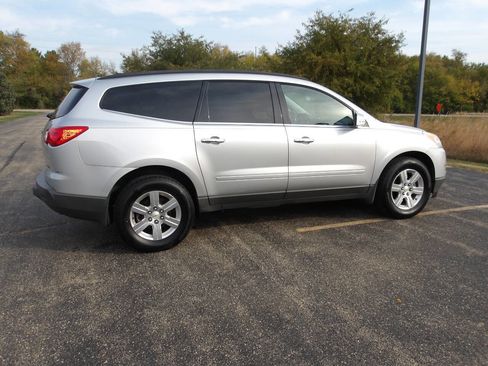 Used 2012 Chevrolet Traverse LT image 11