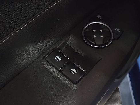 Used 2022 Ford Mustang Coupe RWD image 16