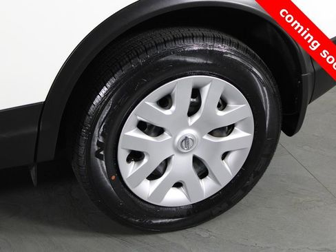 Certified 2019 Nissan Rogue Sport S image 10