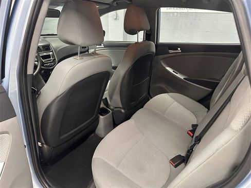 Used 2014 Hyundai Accent GS FWD image 3