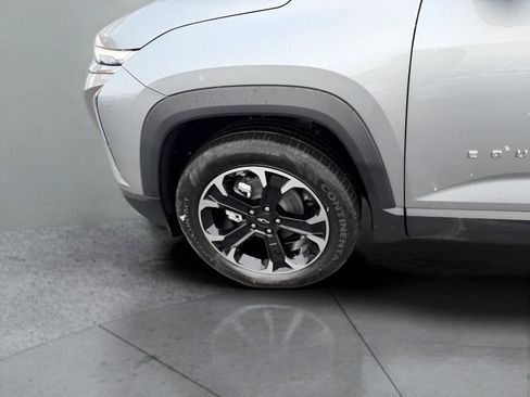 New 2026 Chevrolet Equinox LT w/ Convenience Package II image 10