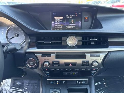 Used 2018 Lexus ES 350 w/ Premier Package image 25