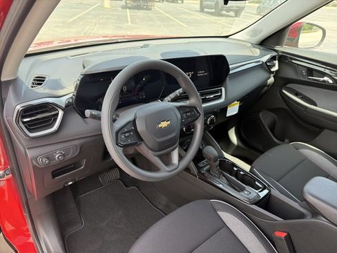 New 2026 Chevrolet TrailBlazer LT FWD image 12