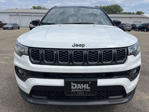 Used 2026 Jeep Compass Limited w/ Sun, Sound & Navigation Group AWD/4WD image 7