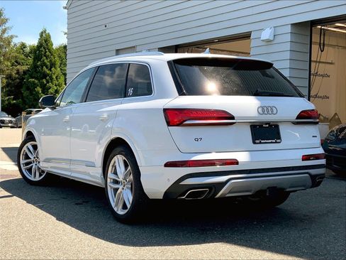 Certified 2025 Audi Q7 3.0T Premium Plus w/ Premium Plus Package AWD/4WD image 9