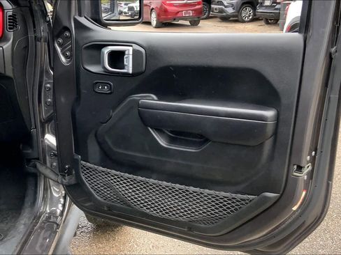 Used 2021 Jeep Wrangler Unlimited Rubicon image 22