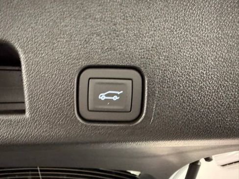 New 2026 GMC Acadia Elevation w/ Elevation Premium Package image 9