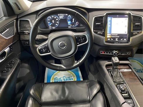 Used 2017 Volvo XC90 T6 Momentum w/ Vision Package AWD/4WD image 20