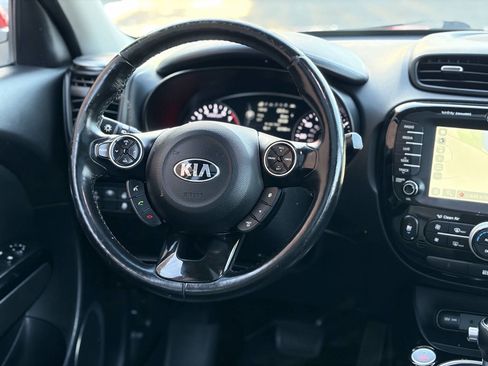 Used 2016 Kia Soul ! w/ Premium Package image 21