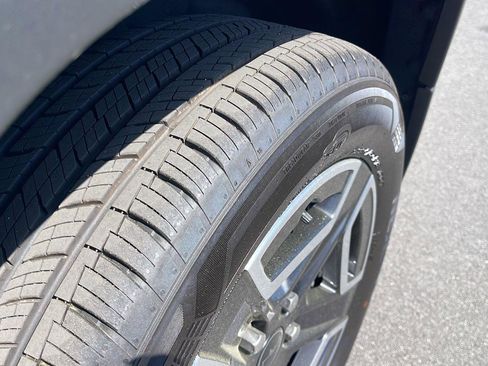 New 2026 Jeep Cherokee Laredo AWD/4WD image 10